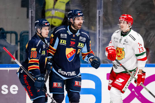 Djurgårdens Jakob Ragnarsson och Ludvig Rensfeldt jublar