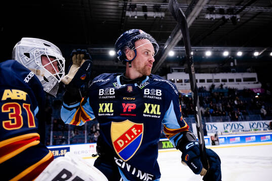 Djurgårdens målvakt Viktor Andrén och Daniel Brodin