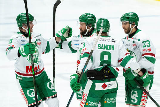 Rögles Michael Kapla jublar