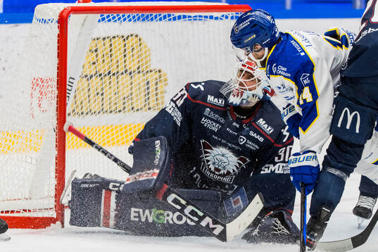 Linköpings målvakt Christian Heljanko deppar
