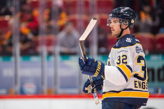 HV71s Oscar Engsund