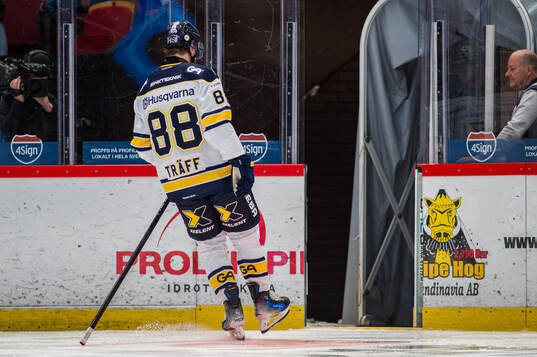 HV71s Herman Träff får matchstraff