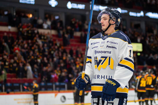 HV71s Isac Brännström deppar