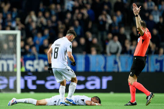 Jesus Ramirez of Vitória SC in pain