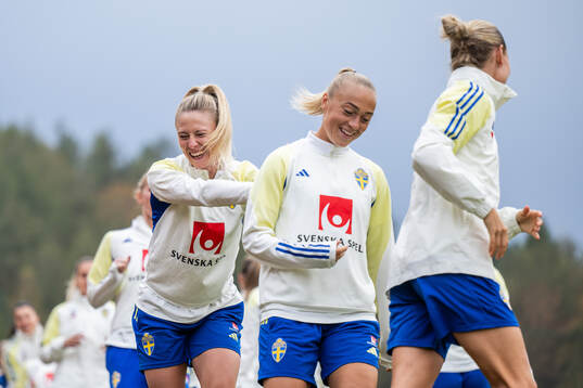 Rebecka Blomqvist and Hanna Bennison of the Swedish women's