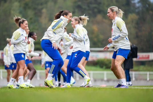 Rusul Rosa Kafaji and Jonna Andersson of the Swedish