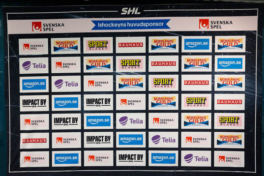 En pressvägg i Scandinavium