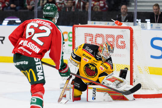 Frölundas Wiktor Nilsson gör 2-0 på Luleås Joel