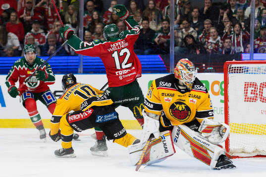 Frölundas Max Friberg jublar