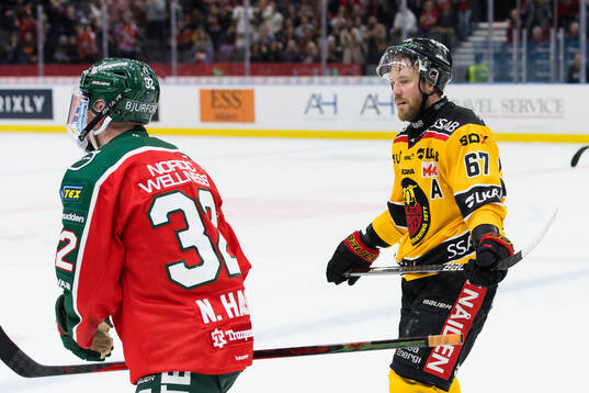 Luleås Linus Omark deppar