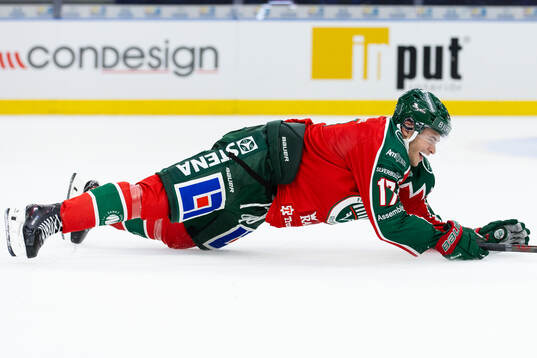 Frölundas Isac Born jublar