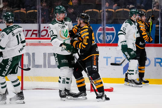 Färjestads Adam Ollas Mattsson och Skellefteås Rickard