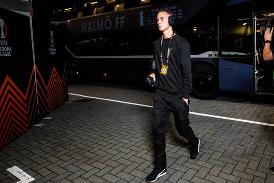 Daniel Gudjohnsen of Malmö FF arrives to the stadium