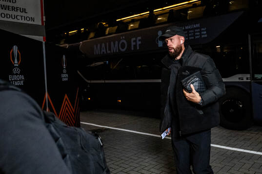 Pontus Jansson of Malmö FF arrives to the stadium