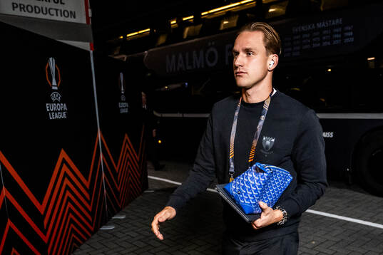 Erik Botheim of Malmö FF arrives to the stadium