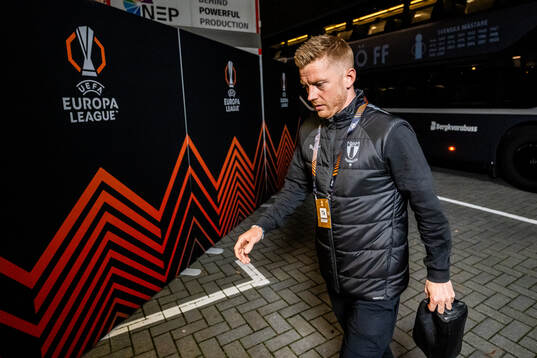 Anders Christiansen of Malmö FF arrives to the stadium