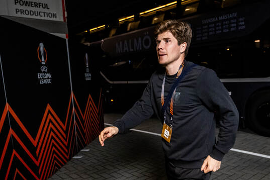 Oliver Berg of Malmö FF arrives to the stadium