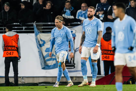 Jens Stryger Larsen and Pontus Jansson of Malmö FF look