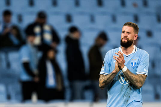 Pontus Jansson of Malmö FF looks dejected