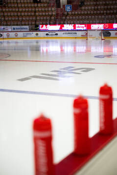 SHL logga på isen