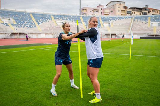Celin Bizet Ildhusøy and Cathinka Tandberg of the