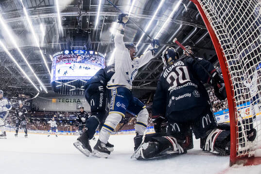 Leksands Max Veronneau jublar
