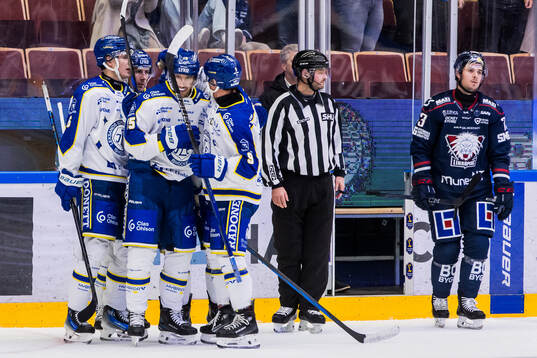 Leksands Max Veronneau jublar