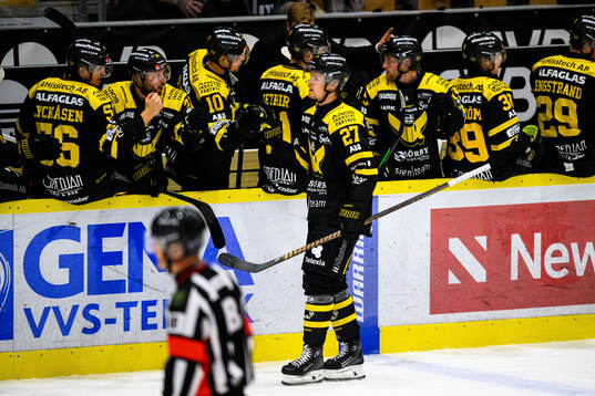 Västerås Carl Jakobsson jublar