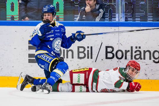 Leksands Shay Maloney och Modos Ebba Berglund