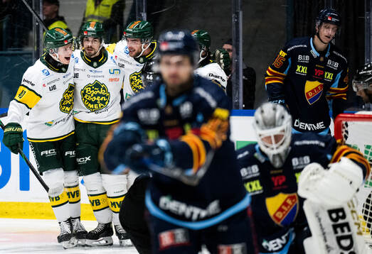 Björklövens Gustav Possler jublar