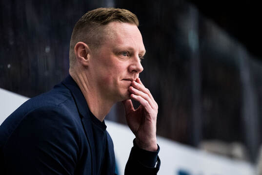 Djurgårdens tränare Robert Kimby deppar