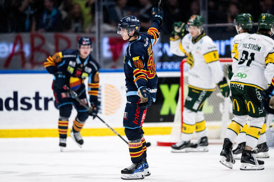 Djurgårdens Victor Eklund jublar