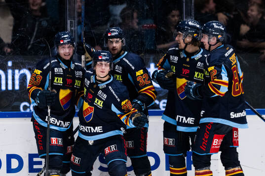 Djurgårdens Victor Eklund jublar