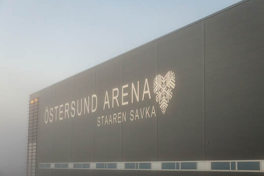 Östersund Arena i dimma