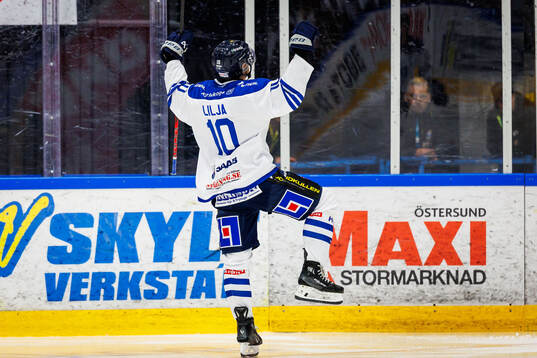 Karlskogas David Lilja jublar