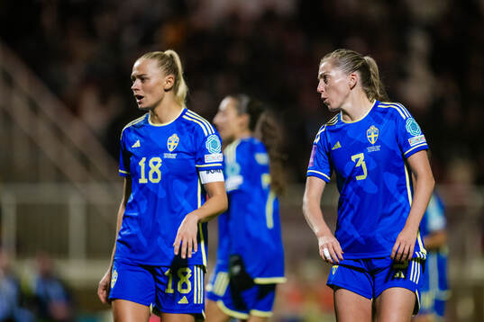 Fridolina Rolfö and Linda Sembrant of Sweden