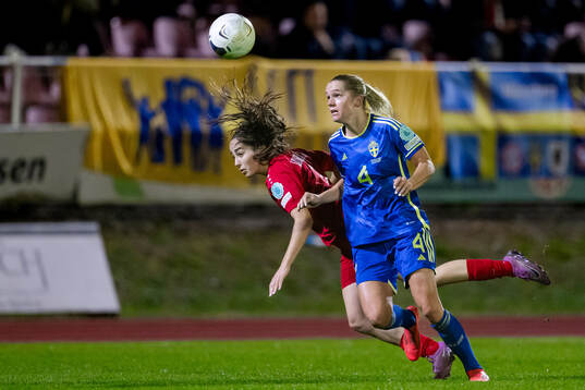 Joana Mourenco Magalhaes of Luxembourg and Hanna Lundkvist