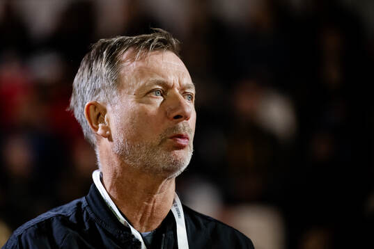 Head coach Head coach Peter Gerhardsson of Sweden