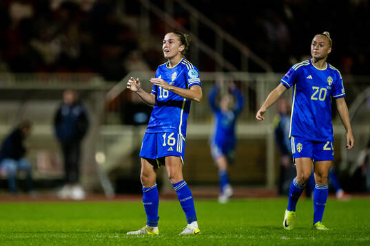 Filippa Angeldahl and Hanna Bennison of Sweden