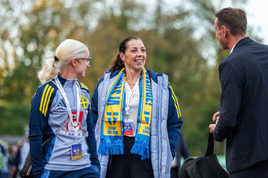 Assistant coach Victoria Sandell and Andrea Möllerberg,