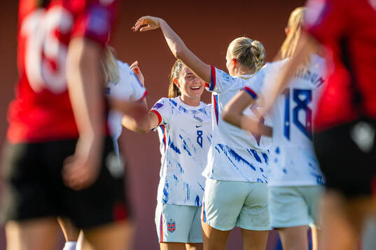 Guro Bergsvand of Norway celebrates with teammate Vilde