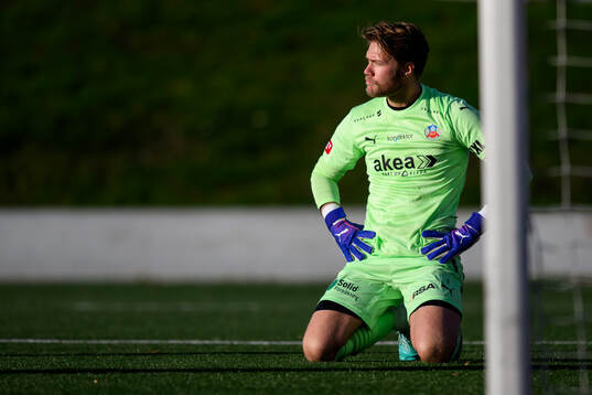 Helsingborgs målvakt Kalle Joelsson deppar