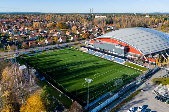 Drönarvy av Jernvallen och Göransson Arena