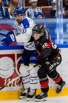 Leksands Eddie Larsson och Malmö Redhawks Joona Ikonen