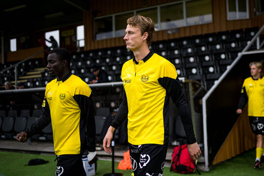 Mjällbys Abdoulie Manneh och Alexander Johansson