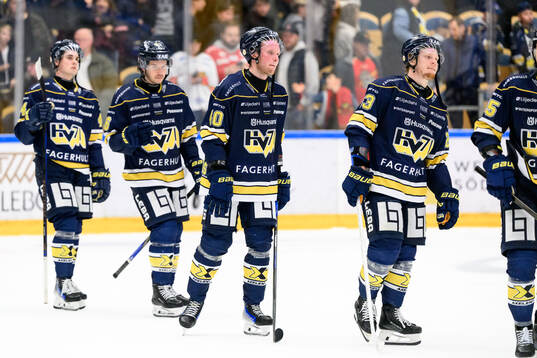 HV71s Hugo Fransson, Tanner Kero, Oskar Stål-Lyrenäs och