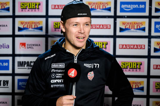 Modos Mikkel Aagaard blir intervjuad av TV4