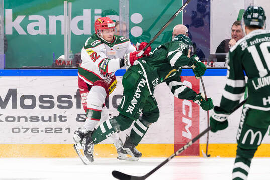 Modos Jesper Olofsson och Färjestads Jack Berglund