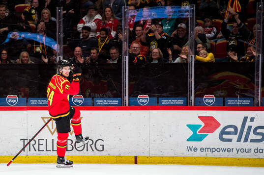 Brynäs Linus Lindblom jublar