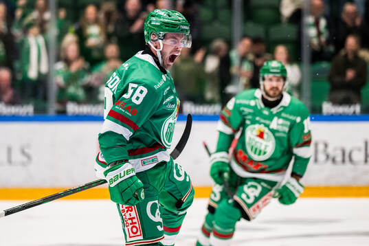 Rögles Filip Johansson jublar